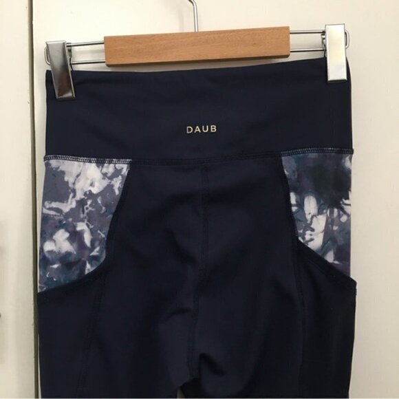 Daub Pocket Legging In Navy + Periwinkle - Picture 6 of 7